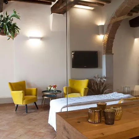Affittacamere La Corte Segreta 3*